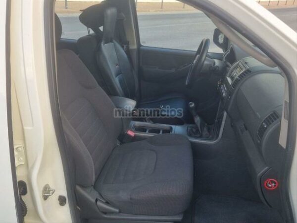 Nissan - Pathfinder 2.5 DCI 174CV SE 7 Plazas - Imagen 5