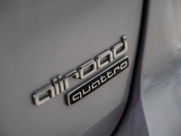 Audi A4 Allroad Quattro 3.0 TDI 200KW 272CV Quattro TIP - Imagen 7