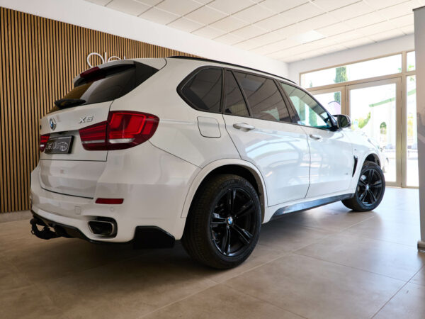 BMW - X5 xDRIVE30d - Imagen 21