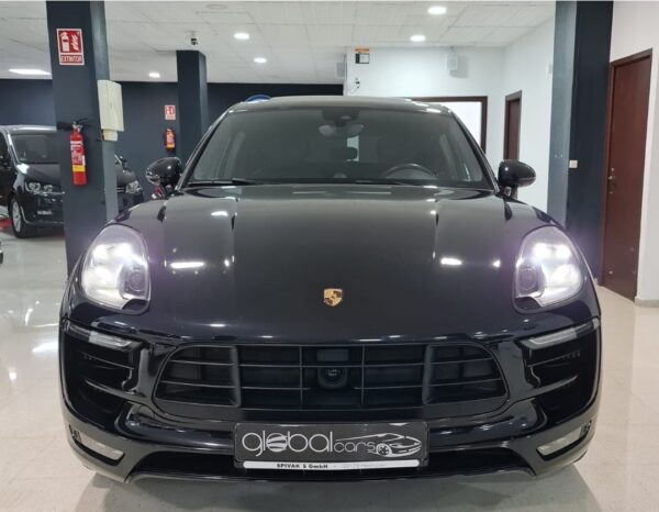 Porsche Macan Turbo 400 cv.