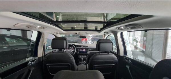 Volkswagen Touran Highline 7 plazas - Imagen 6