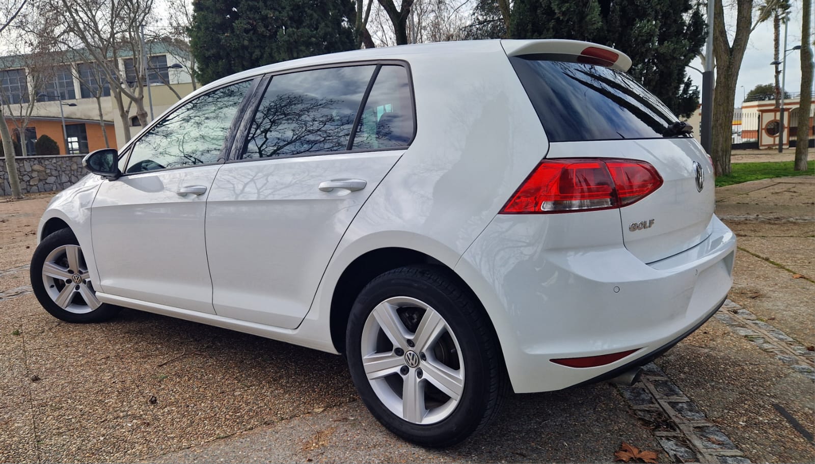 VOLKSWAGEN - GOLF ADVANCE 1.6 TDI 110CV BMT - Imagen 5