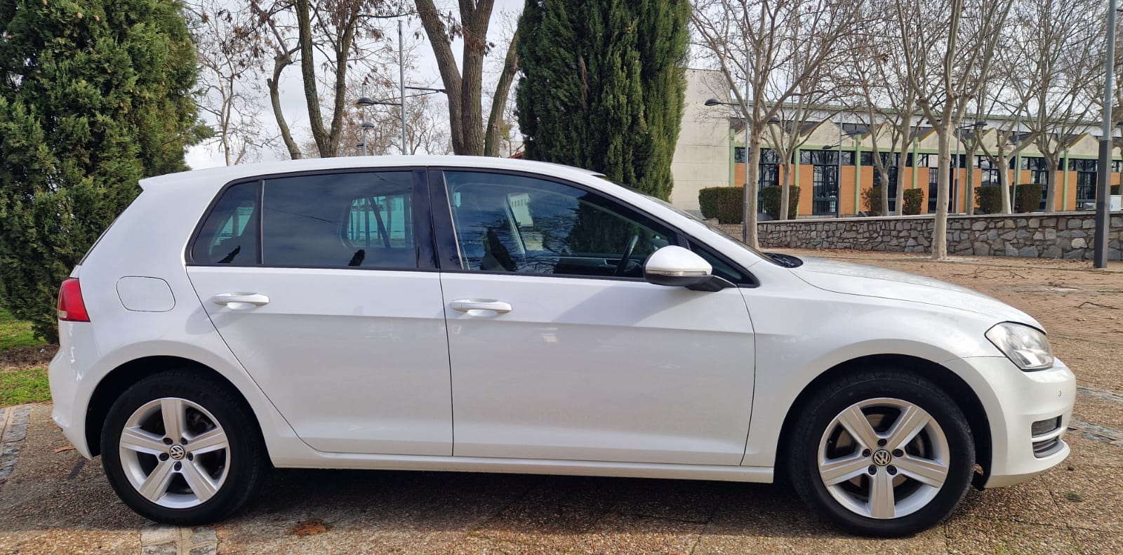 VOLKSWAGEN - GOLF ADVANCE 1.6 TDI 110CV BMT - Imagen 8